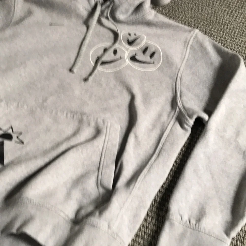 Nike Gray Hoodie with‎ Smiley Face Graphics